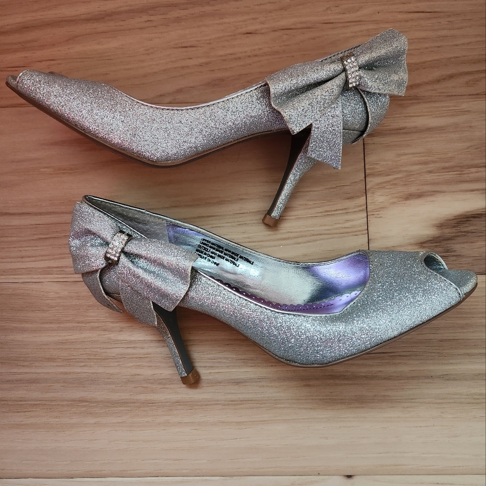 Roberto Vianni silver glitter bow